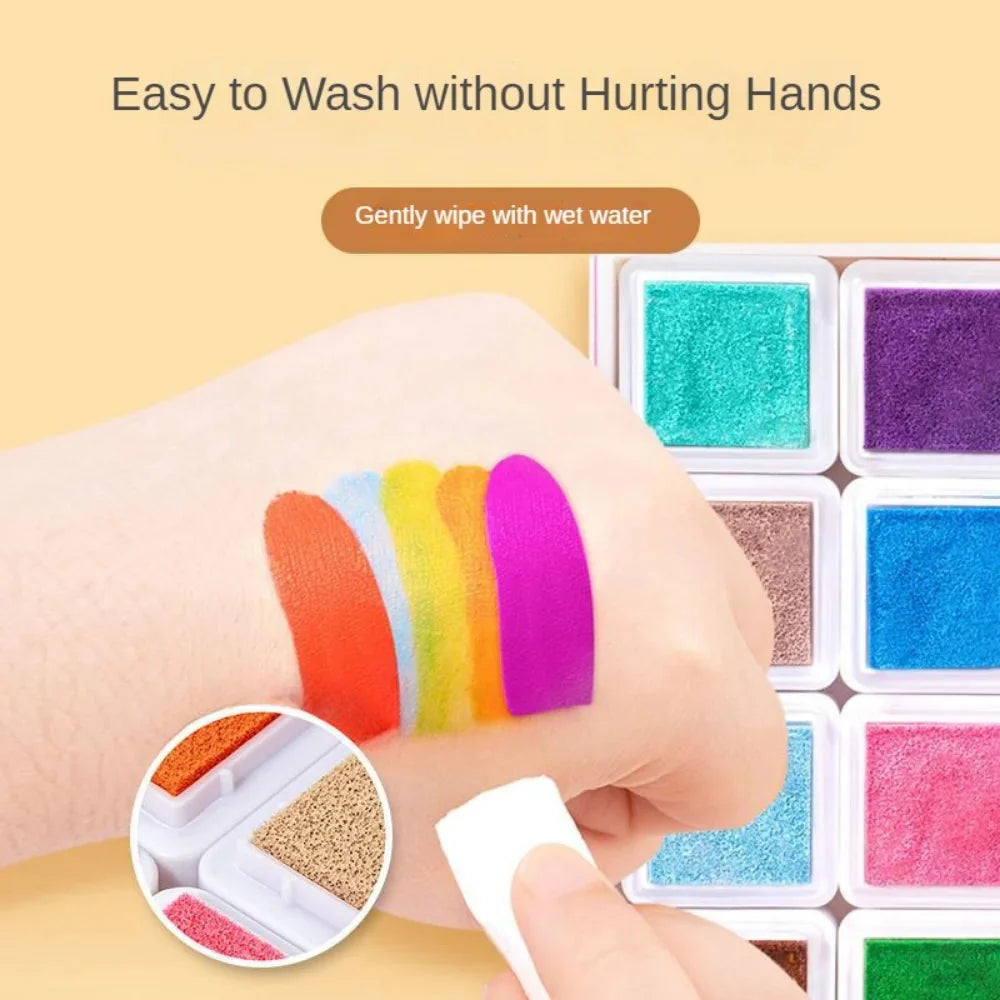 Creative Finger Painting Book for Toddlers – Doodle & Color - 24 colors with 32 cards