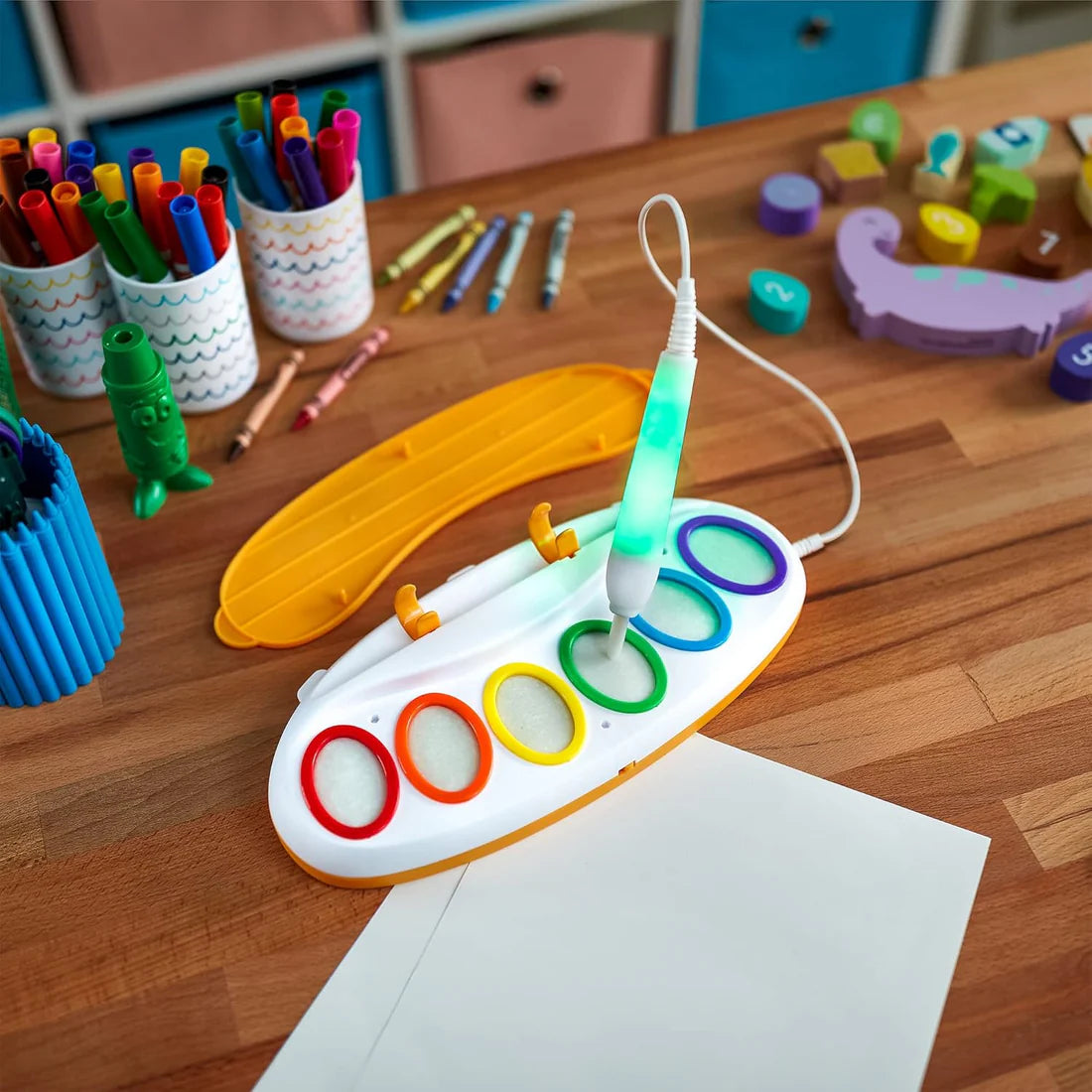 Mess Free Magic Light Brush-Crayola Color Wonder