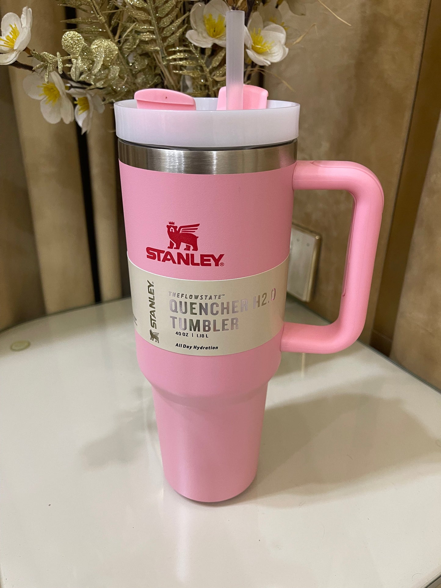 UAE Stock Stanley Quencher H2.0 FlowState Tumbler - Light pink