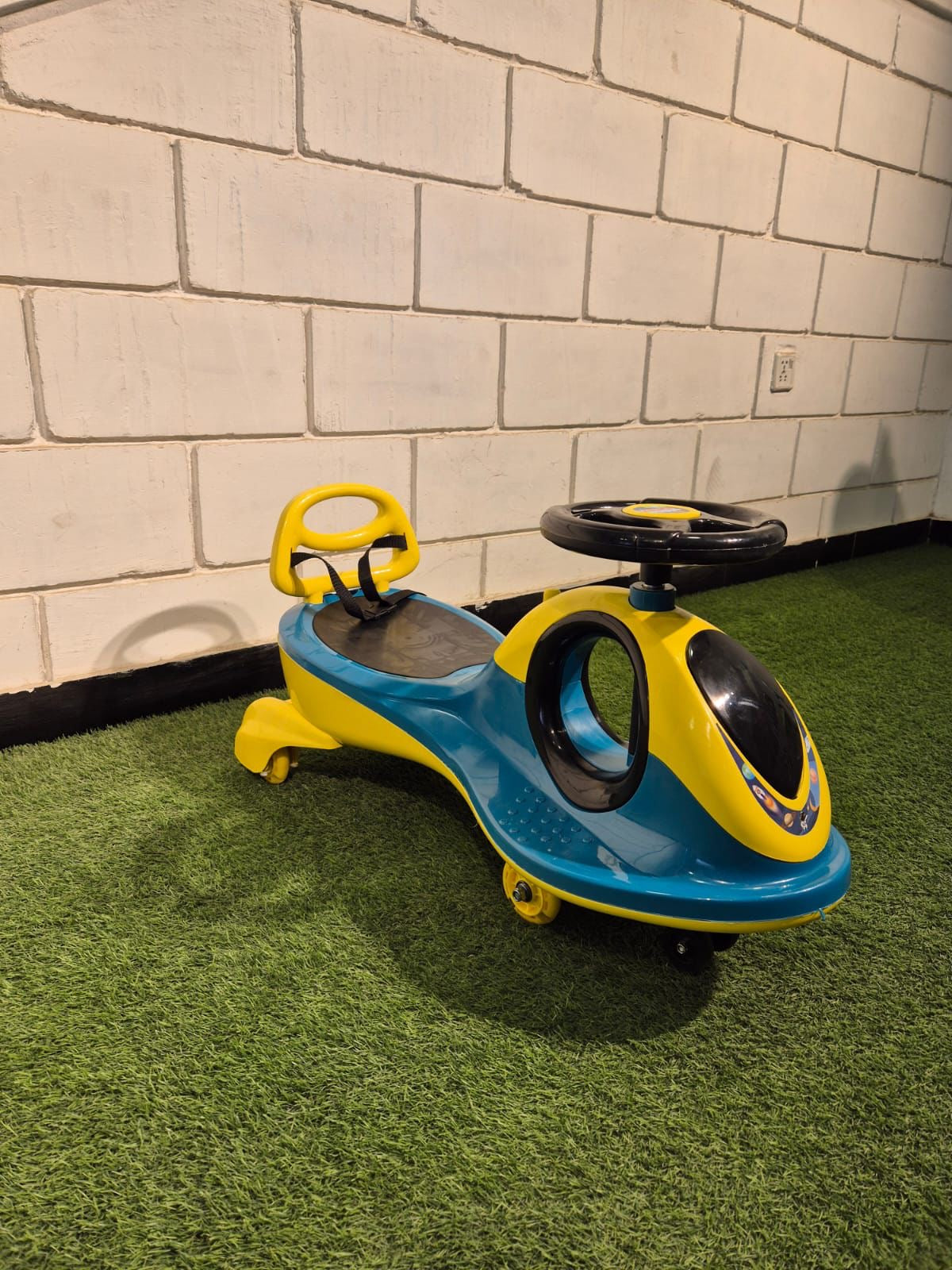 MG Twister Ride-On Car- Yellow and blue